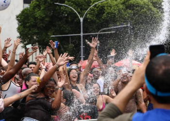 Celular no Carnaval: saiba como proteger dados em caso de furto