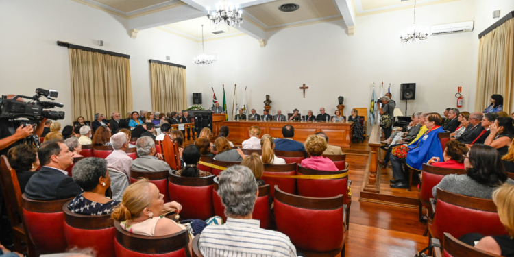 Ana Maria Negrão assume a presidência da ACL em cerimonia marcada por gratidão