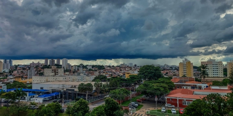 Campinas recebe alerta e segue com risco de temporais neste domingo