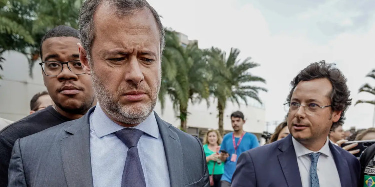 Bolsonaro se diz indignado com denúncias apresentadas pela PGR