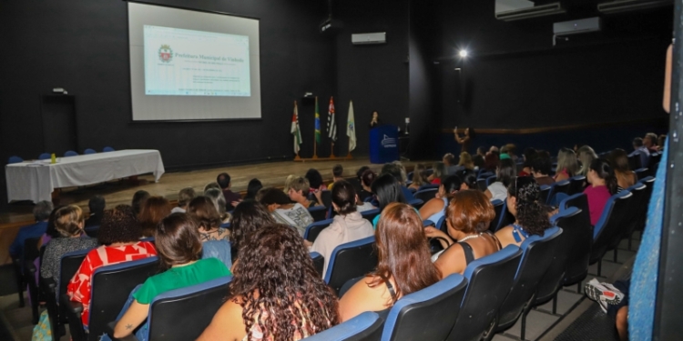 Vinhedo lança programa para combater abandono e evasão escolar