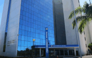 INSS antecipa pagamento de aposentados e pensionistas em março