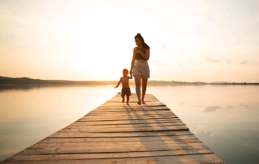 Ser mãe me tornou mais carismática – por Cecília Lima