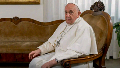 Papa Francisco tem infecção polimicrobiana