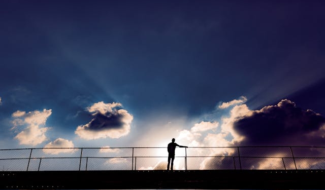 Pontes ou muros entre a direita e a esquerda – por Luis Norberto Pascoal