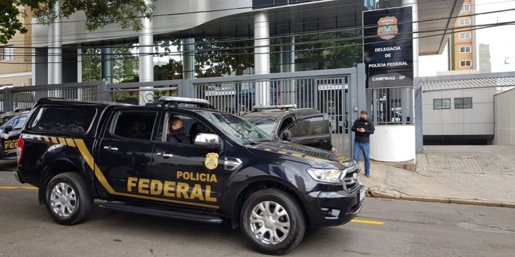 Campinas é alvo da PF em operação de combate ao comércio ilegal de celulares