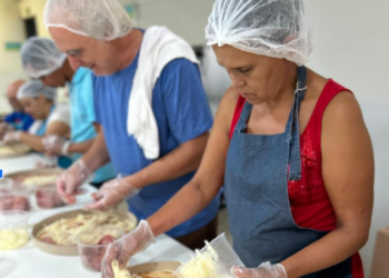 Venda solidária de pizzas arrecada recursos para a ACESA Capuava