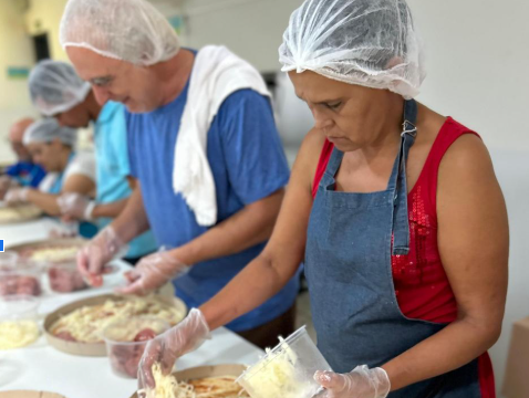 Venda solidária de pizzas arrecada recursos para a ACESA Capuava