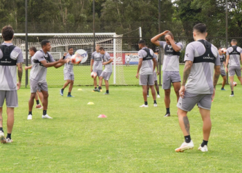 Ponte Preta busca vitória em Bauru para aumentar motivação antes do dérbi