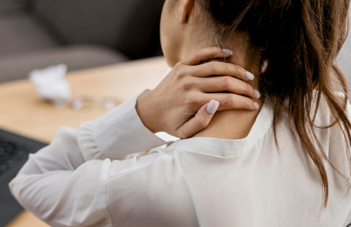 Alzheimer, fibromialgia e lúpus: Fevereiro Roxo inspira cuidados humanizados para pacientes 