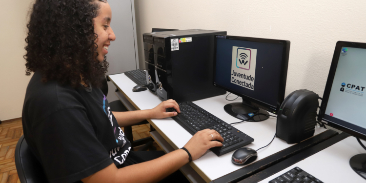 Casa da Mulher Campineira firma parceria com o Sebrae e inaugura telecentro