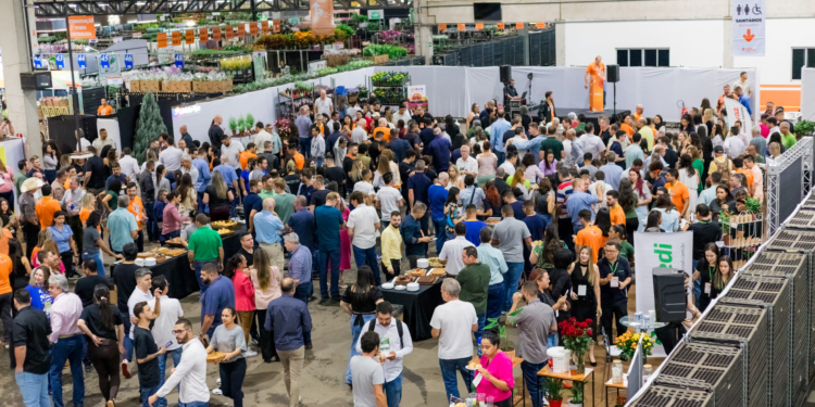 29ª Veiling Market movimenta R$ 100 milhões e antecipa tendências do setor de flores e plantas