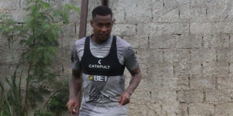 Ponte Preta: volante Dudu passa por cirurgia no joelho