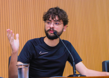 Vereador Vini registra ocorrência por suposto ataque a tiro contra seu veículo