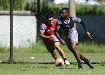 Ponte regulariza Danrlei e abre mão de Pedro Vilhena