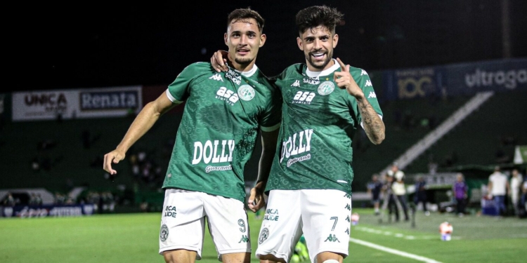 Matheus Régis deixa o Guarani após passagem relâmpago e polêmica