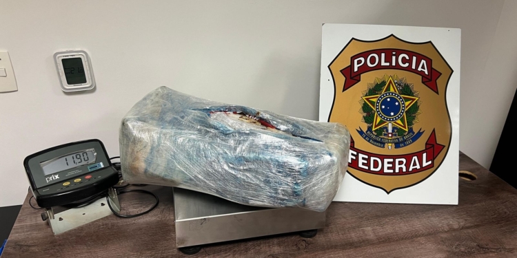 Mulher com 12kg de supermaconha é presa no aeroporto de Viracopos