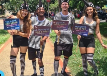 ‘Mosquitos do bem’ vão às ruas contra a dengue em Campinas