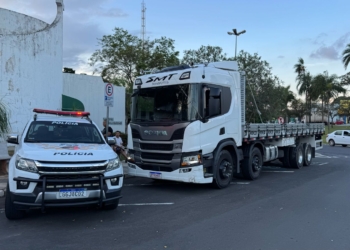Polícia prende homem escondido em túmulo no cemitério de Jaguariúna