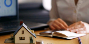 Penhora de imóvel alienado fiduciariamente por dívida condominial – por Renato Ferraz Sampaio Savy