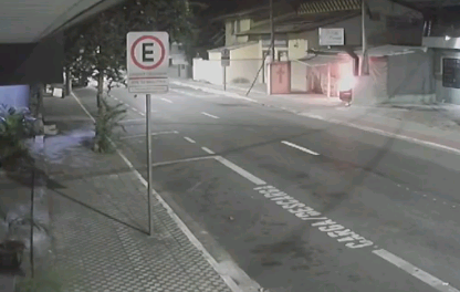 Incêndio em abrigo deixa quatro mortos em São José dos Campos