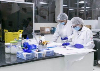 Estudo revela ligação entre sintomas de ansiedade e depressão com casos graves de Covid