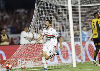 São Paulo enfrenta o Palmeiras e Corinthians pega o Santos na semifinal do Paulista