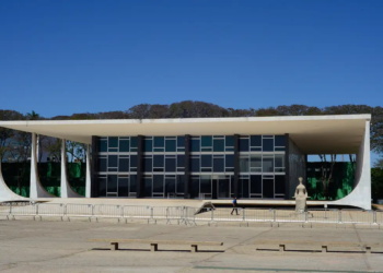 Homem é detido após tentativa de invasão ao STF