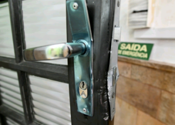 Centro de Referência LGBTI+ de Campinas sofre vandalismo e furto