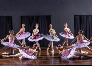 Cia de Ballet do Instituto Arnea leva ‘O Corsário – pelas Terras do Oriente’ a escolas públicas