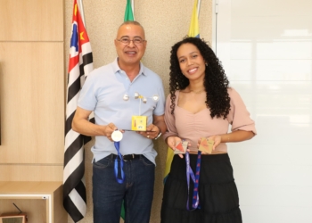 Jovem cientista de Hortolândia é premiada na Febrace e recebe homenagem