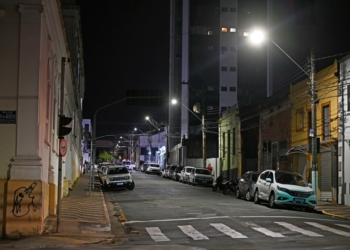 1ª fase da modernização da iluminação de Campinas chega ao fim com quase 1 ano de atraso