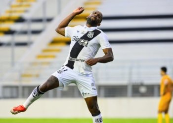 Toró decide e Ponte Preta conquista 1ª vitória na Série C