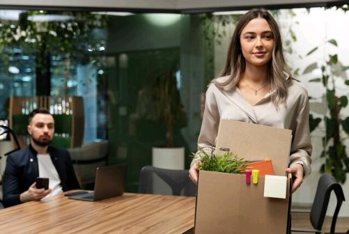 Fui demitido. E agora? – por Karine Camuci