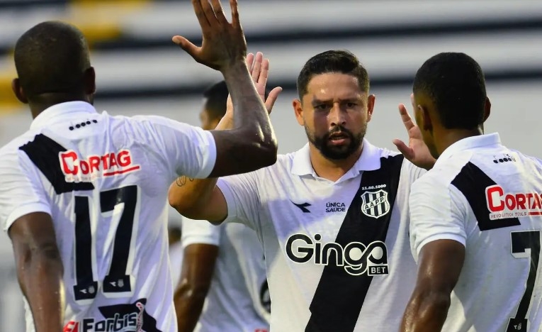 Com gols de Élvis, Ponte Preta vence o Confiança de virada em Aracajú