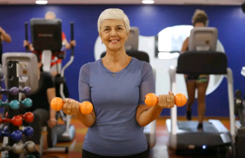 Musculação protege cérebro de idosos contra demência, diz estudo