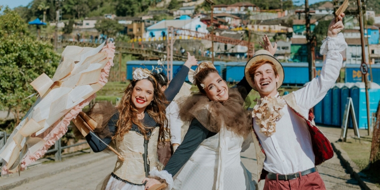 Coletivo teatral NEx Arte promove oficinas gratuitas de teatro em Vinhedo