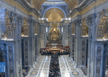 Rito de fechamento do caixão do papa ocorre nesta sexta-feira