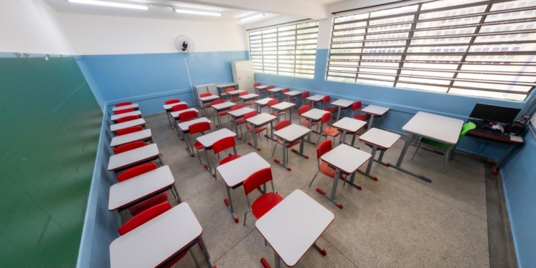 Cívico-militar: 70 escolas de SP aderem ao modelo na 1ª consulta à comunidade