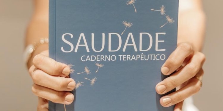 Psicóloga de Paulínia lança livro que propõe acolher pessoas enlutadas