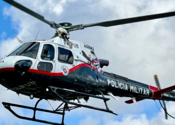 Helicóptero Águia resgata vítimas de acidente de parapente em São Pedro