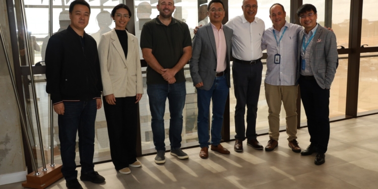 ZTE discute ampliação de planta e mais investimentos em Hortolândia