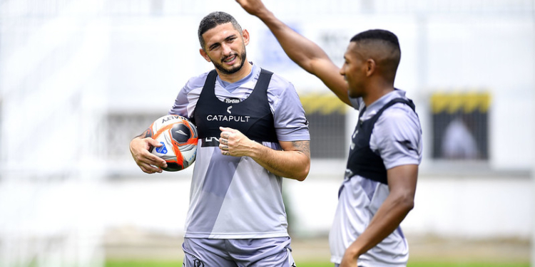 Ponte Preta vai em busca da liderança isolada da Série C