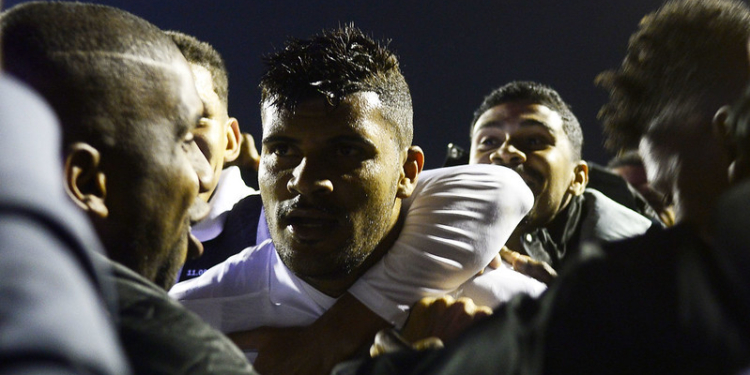 Jeh reencontra o caminho dos gols após longa recuperação; reveja o lance