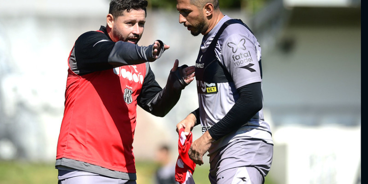 Ponte Preta deve escalar Jeh para buscar a reabilitação no Recife