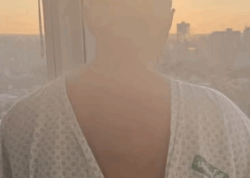 Pai posta foto de Pedro Severino na janela do hospital