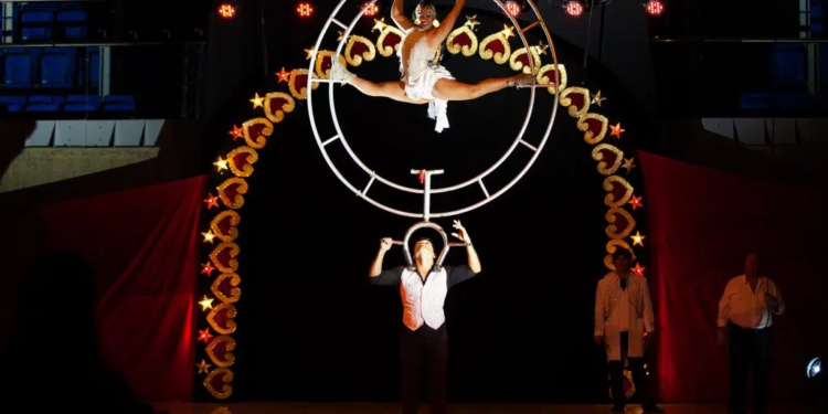 Unicamp cria método para ensinar circo nas escolas