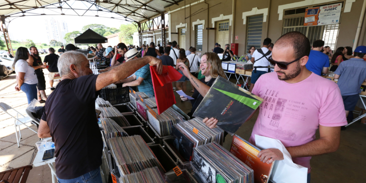 Feira de Discos de Vinil de Campinas realiza mais uma edição