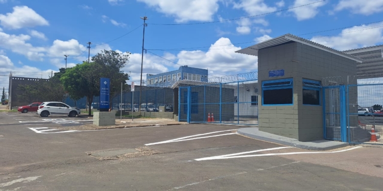 Pátio da Emdec amplia liberação de veículos para os sábados até 14h