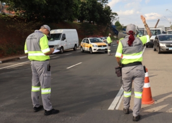 Obras da Sanasa provocam alterações no trânsito do Jardim do Lago